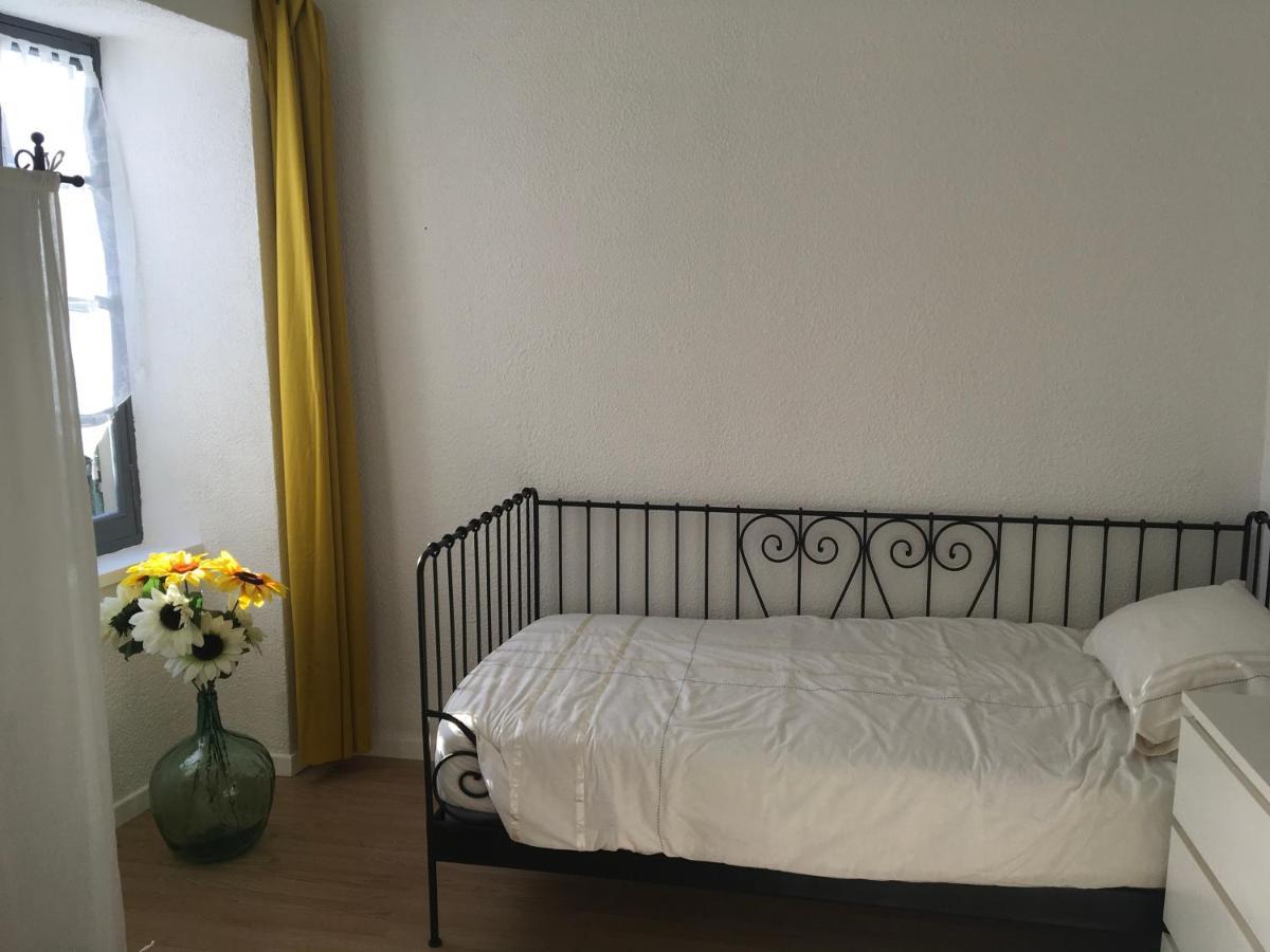 Bed and Breakfast Le Chat Botte - Vankantiehuis In Languedoc-Roussillion Routier Екстер'єр фото