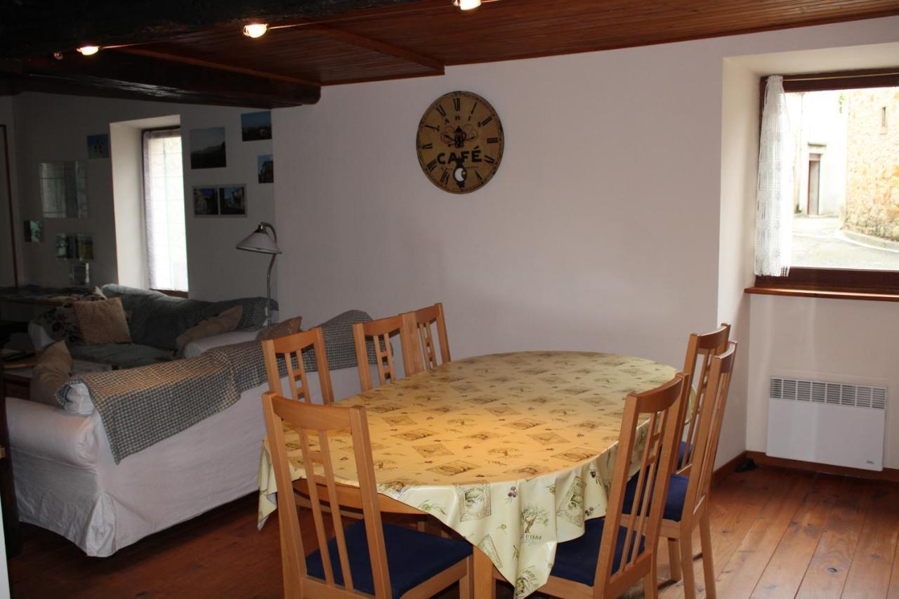 Bed and Breakfast Le Chat Botte - Vankantiehuis In Languedoc-Roussillion Routier Екстер'єр фото
